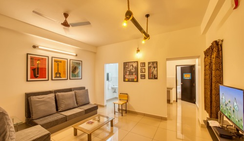 House with 2 Bedrooms (4 Adults)