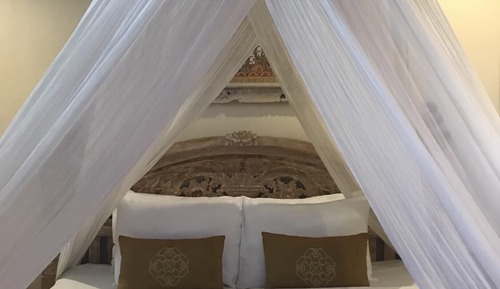 Junior Suite with Balcony