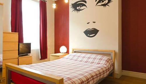 Standard Double Room, Shared Bathroom (Cute)