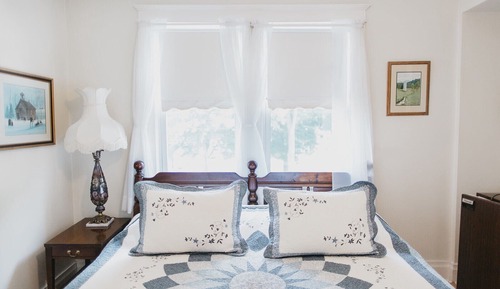 Room (Mockingbird Room)