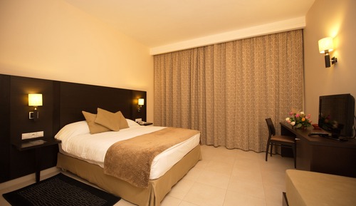 Standard Double Room, Garden View