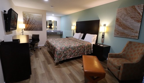 Standard Room, 1 King Bed, Non Smoking
