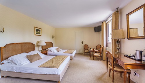 Room (For 5)