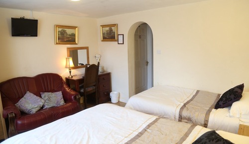 Family Room, 1 Bedroom
