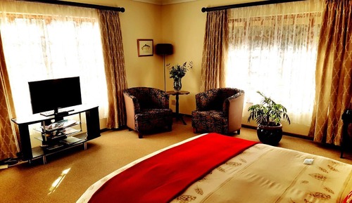 Luxury Suite