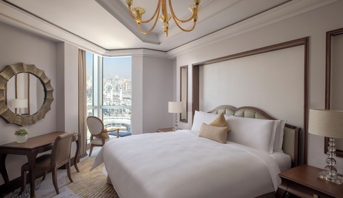 Signature Suite, 1 Bedroom (Partial Kaaba View)
