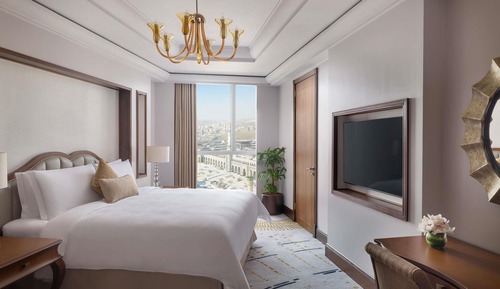 Signature Suite, 1 Bedroom (Haram View)