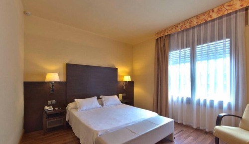 Economy Double or Twin Room