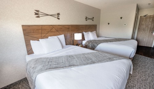 Traditional Room, 2 Queen Beds, Refrigerator, Mountain View