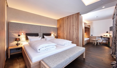 Honeymoon Suite, 1 King Bed, Mountain View (Jungbrunnensuite)