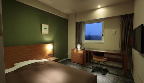 Compact Double Room, Smoking