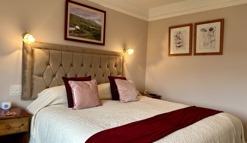 Classic Apartment, 2 Bedrooms, Non Smoking, Mountain View