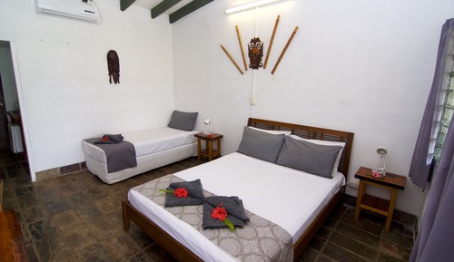 Double or Twin Room – Air Conditioned