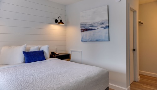Deluxe Room, 1 Queen Bed