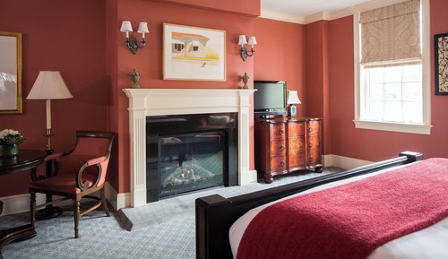 Superior Room, 1 King Bed (Superior King ADA Compliant Room)