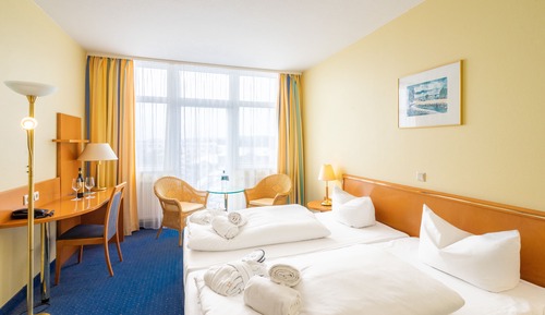 Comfort Double Room, City View (Land View)