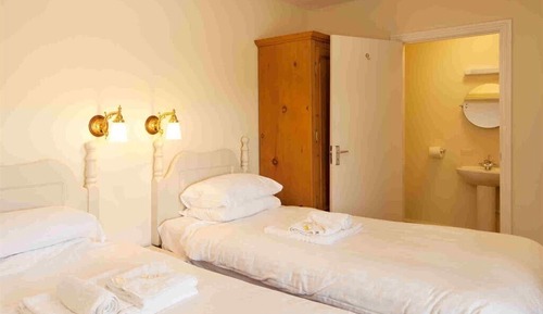 Twin Room, Ensuite