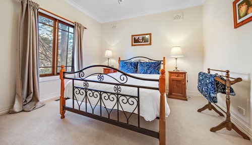 Leura Mall Three Bedroom Cottage