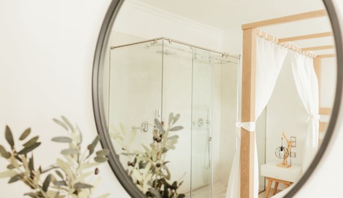 Honeymoon Suite with in room open walk in shower