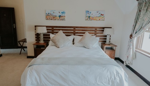 De Luxe Room