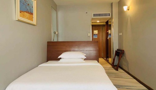 Standard Room, 1 Queen Bed, Smoking