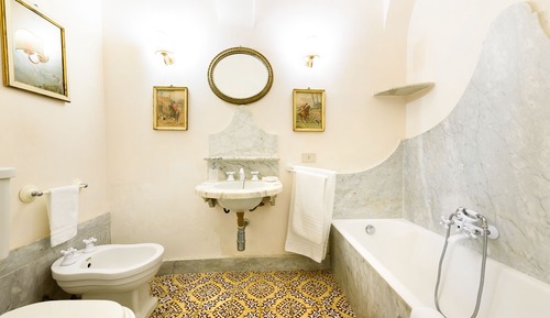Comfort Suite, 1 Bedroom, Courtyard View, Ground Floor