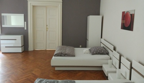 Apartment, 3 Bedrooms, Courtyard Area