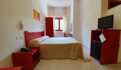 Double Room (window)