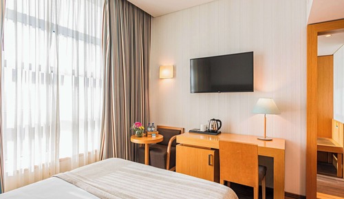 Standard Room, 1 Queen Bed