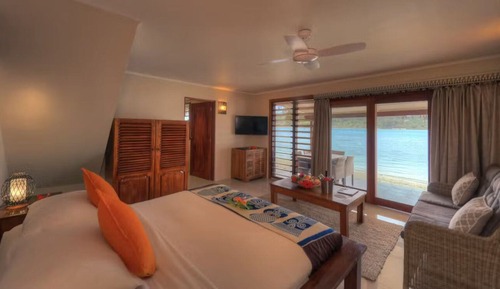 Beachfront 2 Bedroom Villa