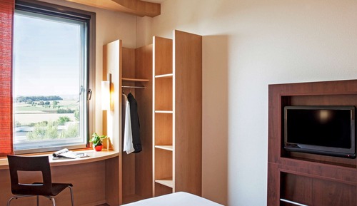 Double Room with 1 Double Bed