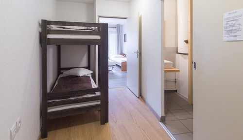 Alcove Studio sleeps 4