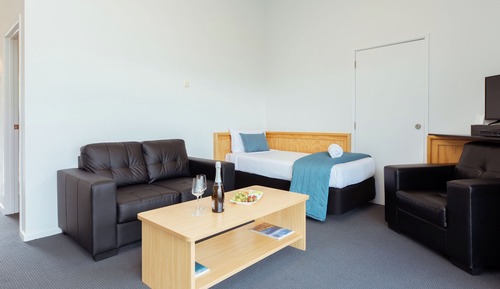 One Bedroom Apartment