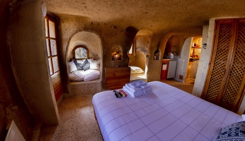 Romantic Studio, 1 Double Bed, Patio, Valley View