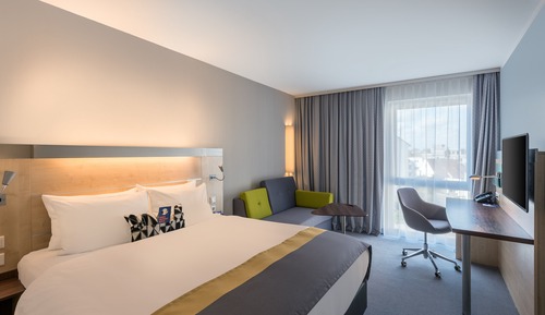 Standard Room, 1 Queen Bed