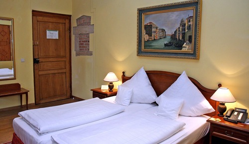 Double Room Single Use