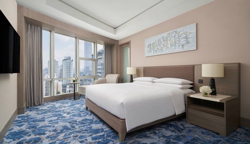 Deluxe Suite, 1 King Bed, City View