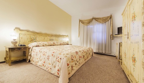 Standard Double Room, 1 King Bed