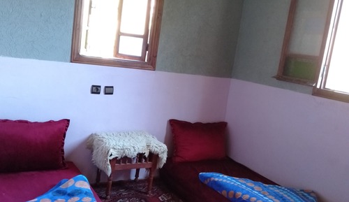 Triple Room (Private Bathroom)