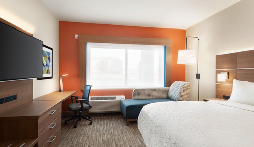 Suite, 2 Queen Beds, Accessible (Comm, Accessible Tub)
