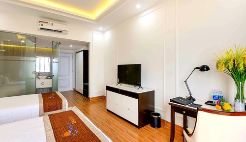 Grand Deluxe Twin Room