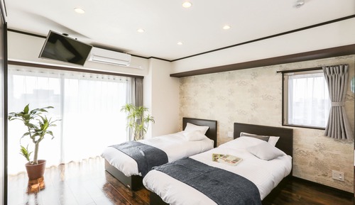 Twin Room with Futon 202