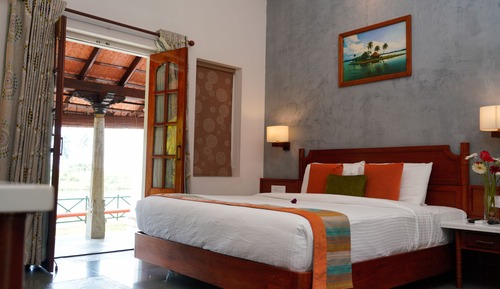 Premier Lake View Room