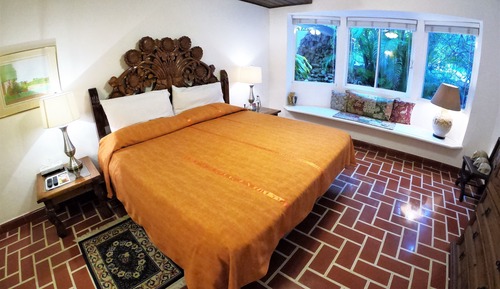 Deluxe Single Room