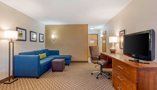 Suite, Multiple Beds, Accessible, Non Smoking (Accessible Tub)