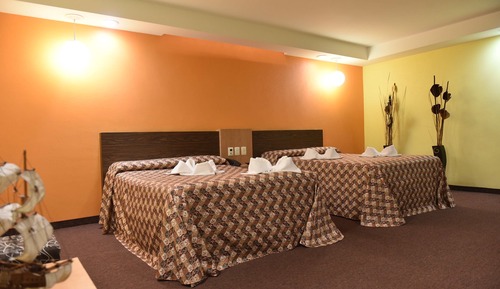 Family Double Room, 2 Queen Beds