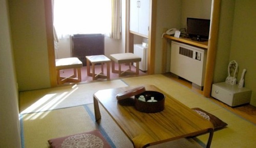 Economy Room