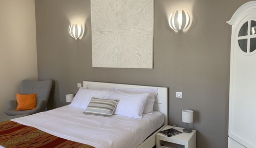 Room (Pousaraco)
