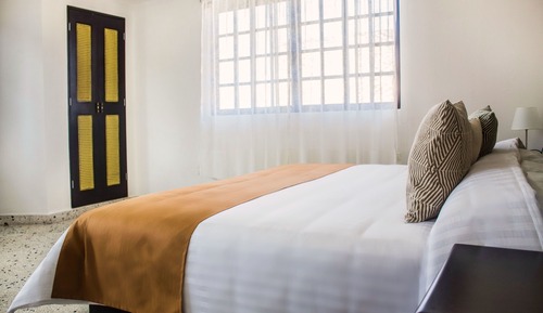Double Room, 1 King Bed