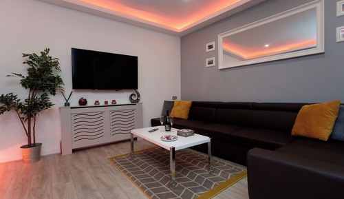Deluxe Apartment, Private Bathroom (6 Beds in 3 Bedrooms)